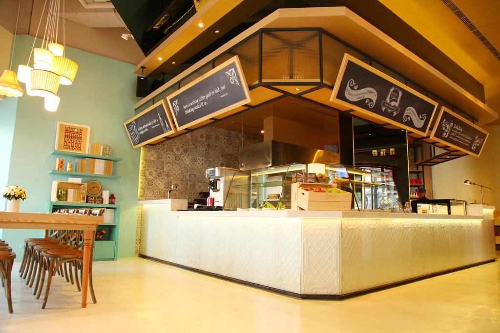 Hotel 7 Taichung Buitenkant foto