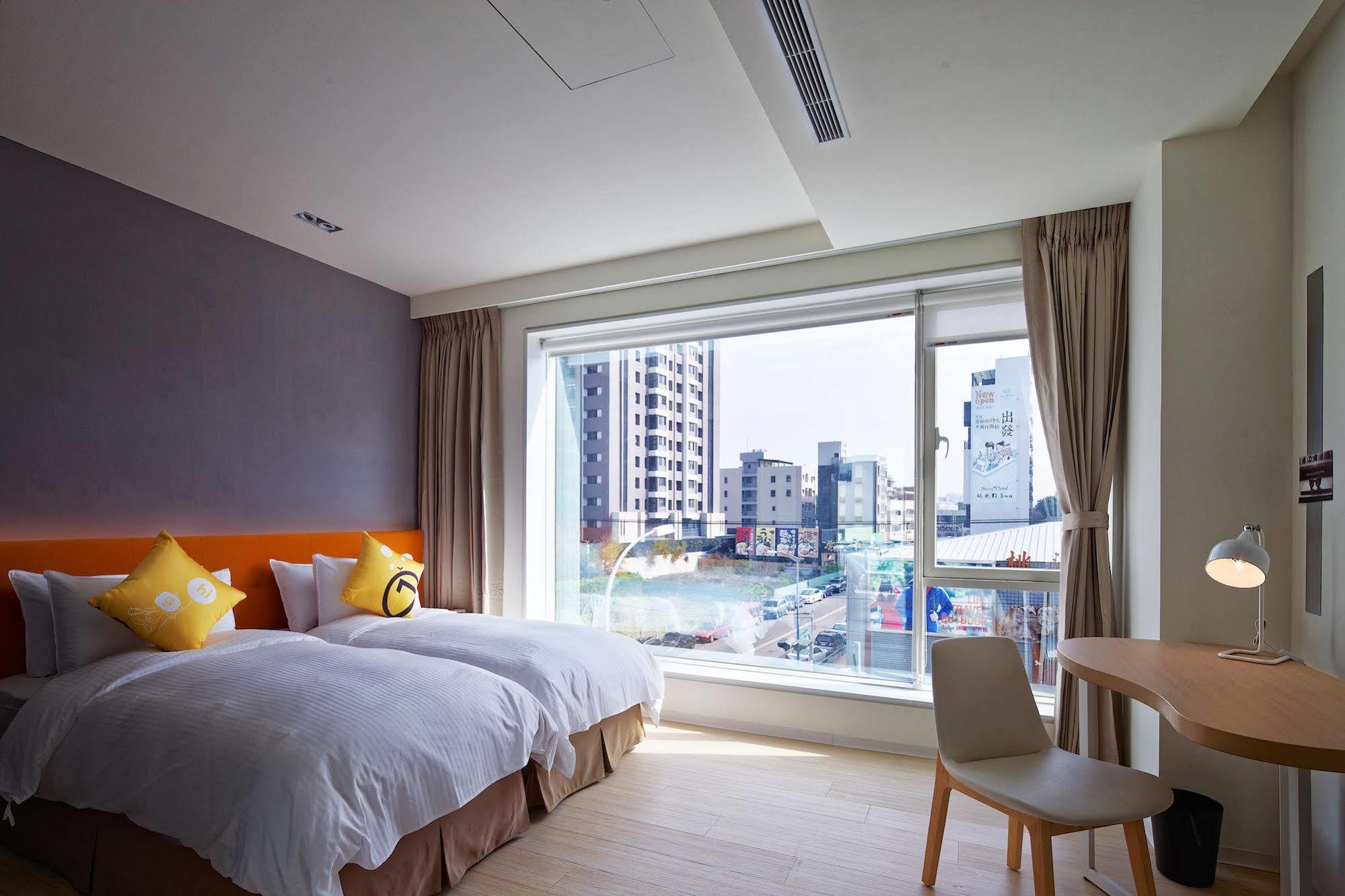 Hotel 7 Taichung Buitenkant foto